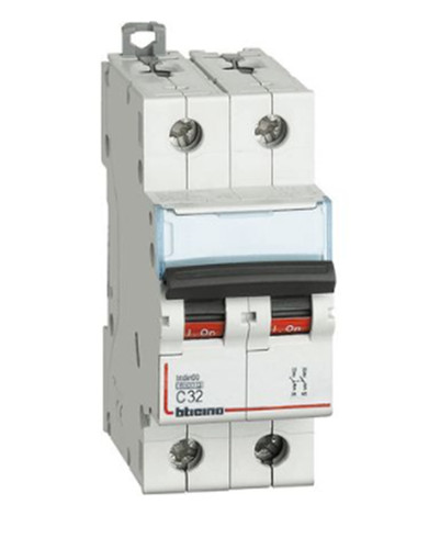 Interruttore magnetotermico