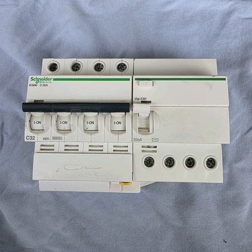 Schneider electric ic60h - schneider, c32a