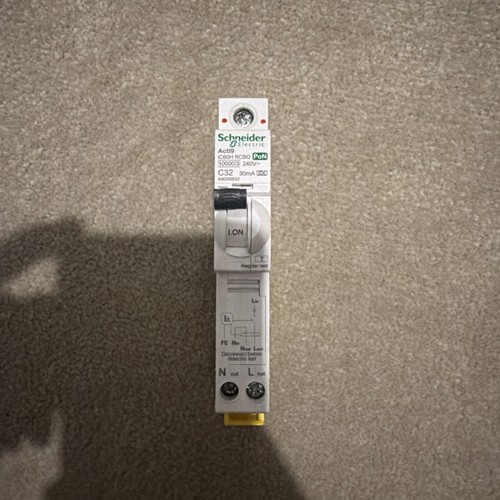 Schneider c32a type rcbo - c, pon