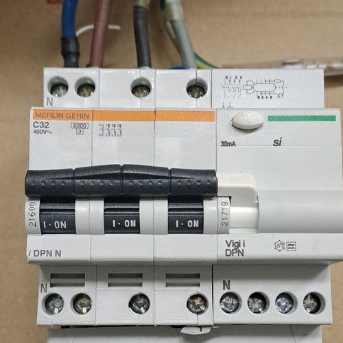 Merlin gerin vigi dpn - vigi, i